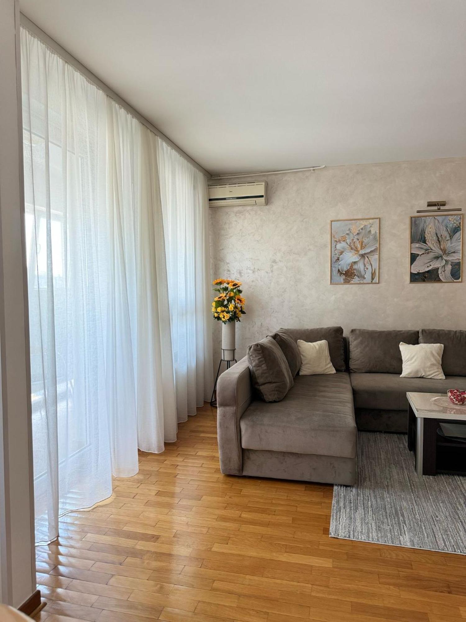 Manhattan Apartman Belvil Belgrade Extérieur photo